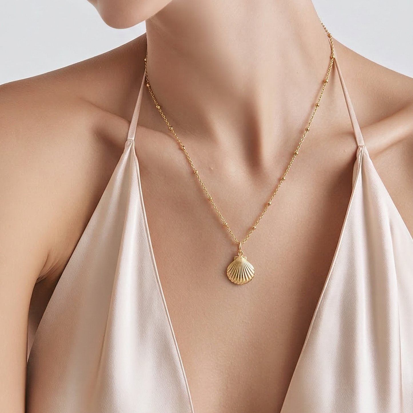 Gold Seashell Necklace - Lux Reve