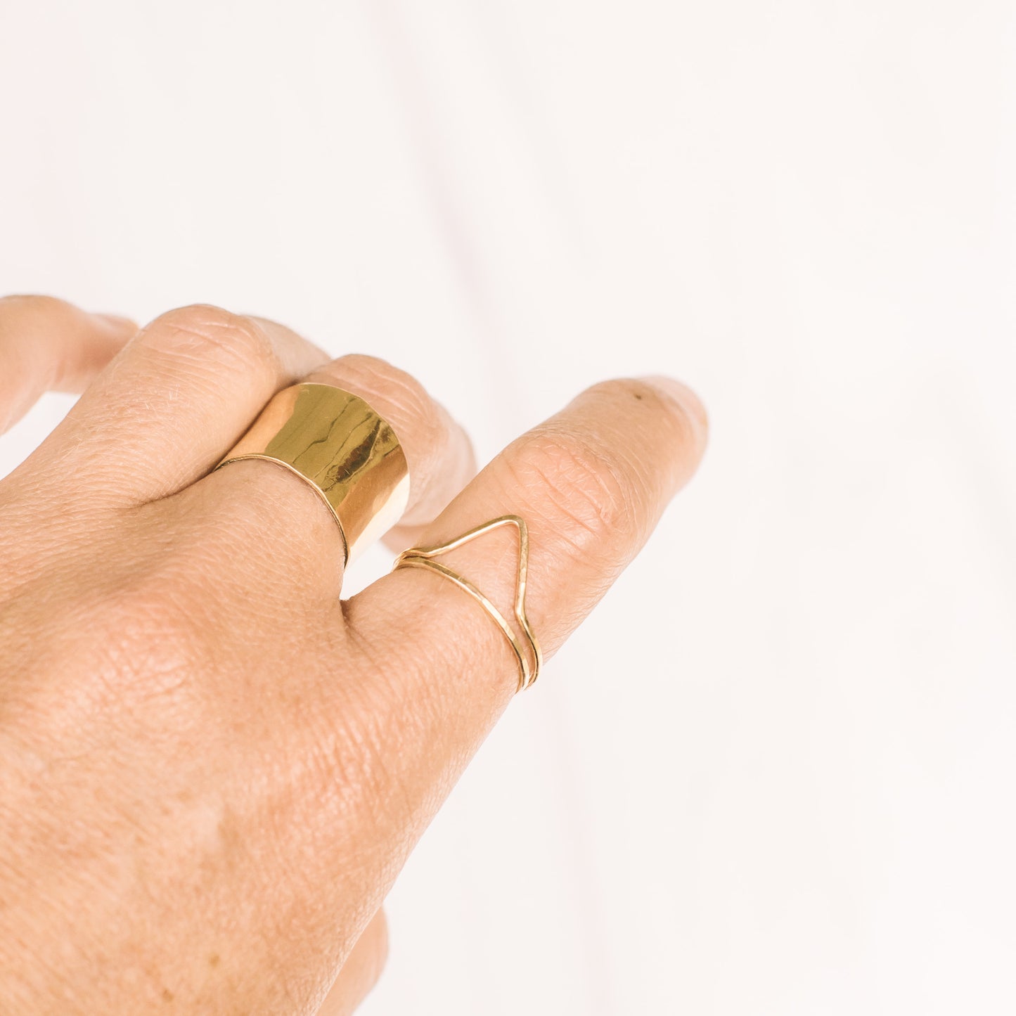Gold V Curve Ring - Lux Reve