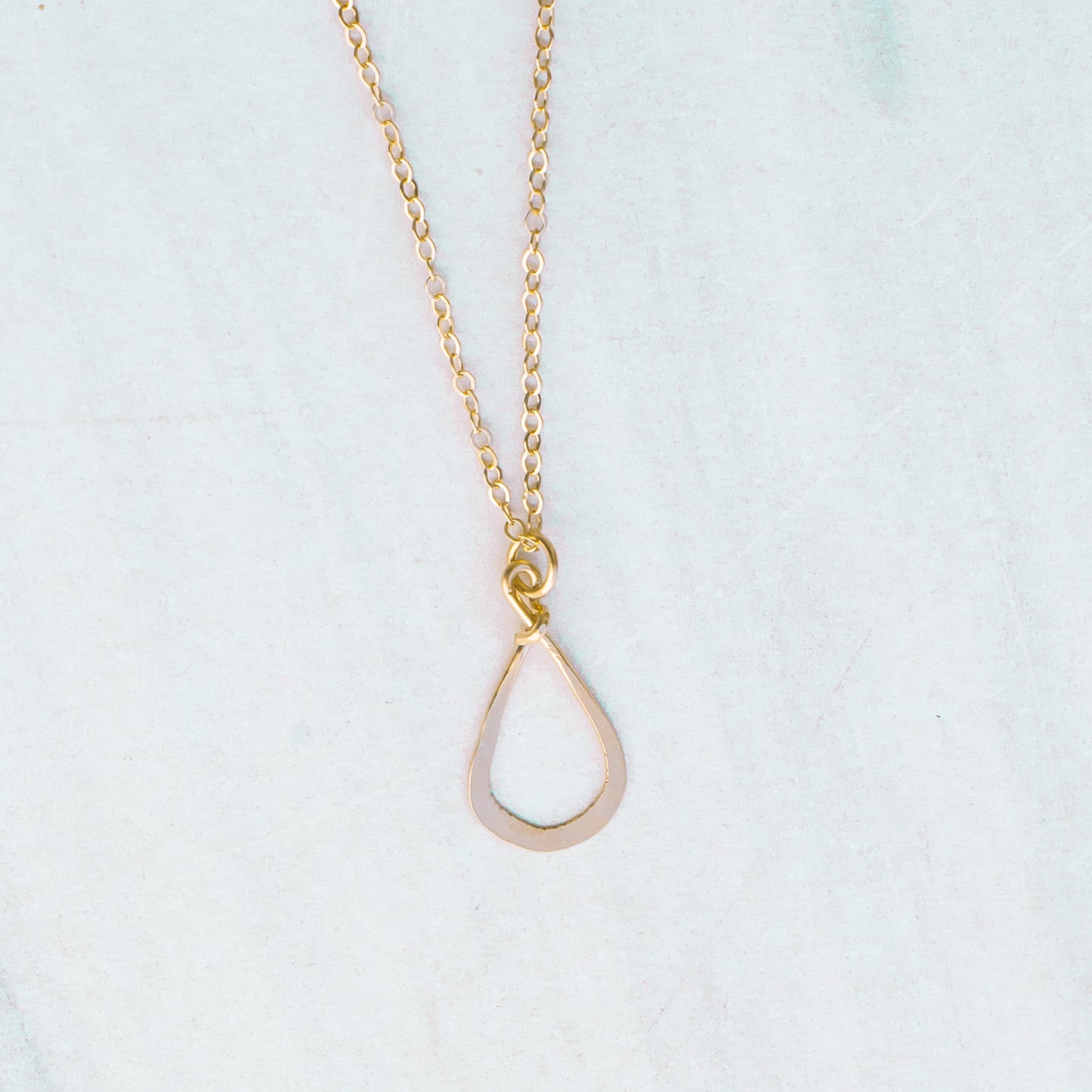 Simple Tear Drop Necklace - Lux Reve