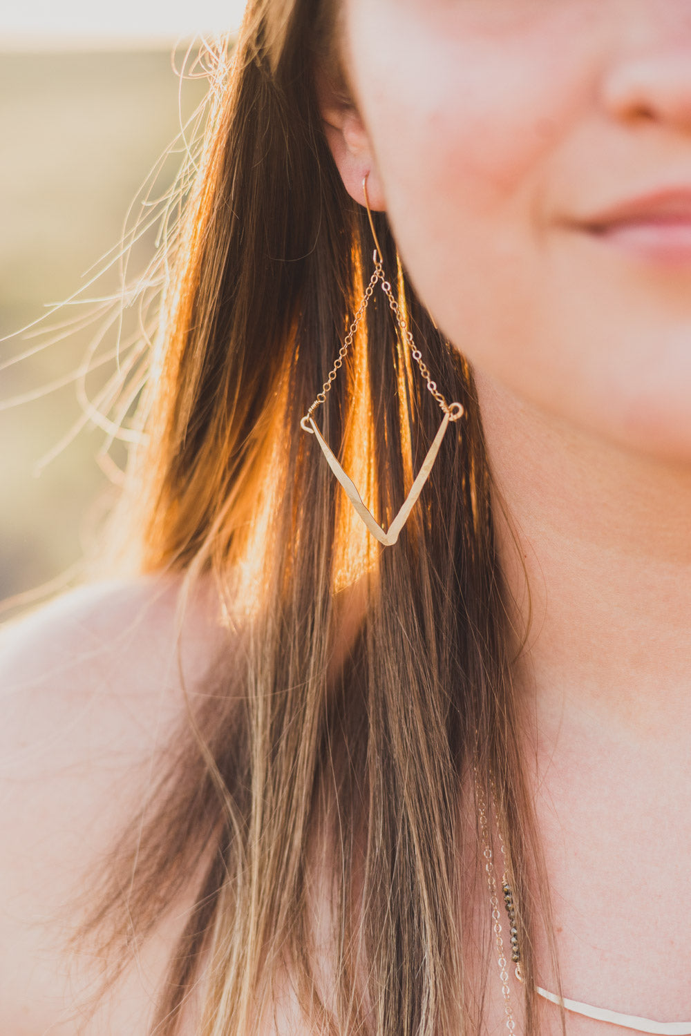 V hammered drop Earrings - Lux Reve