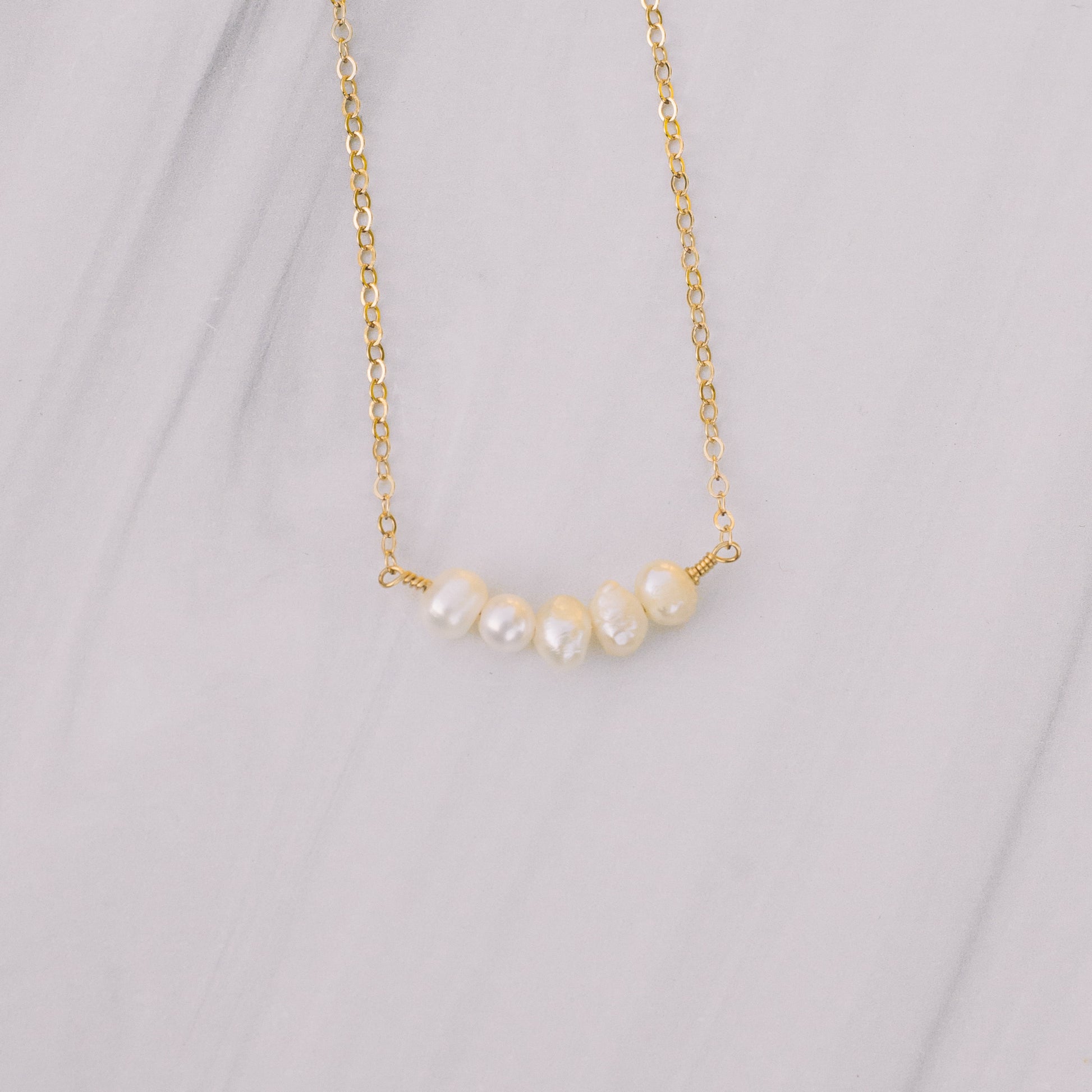 Simple Pearl Short Necklace - Lux Reve